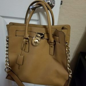 Michael kors pocketbook